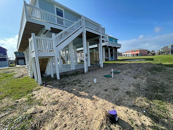 4th image of 874 Palmetto Dr