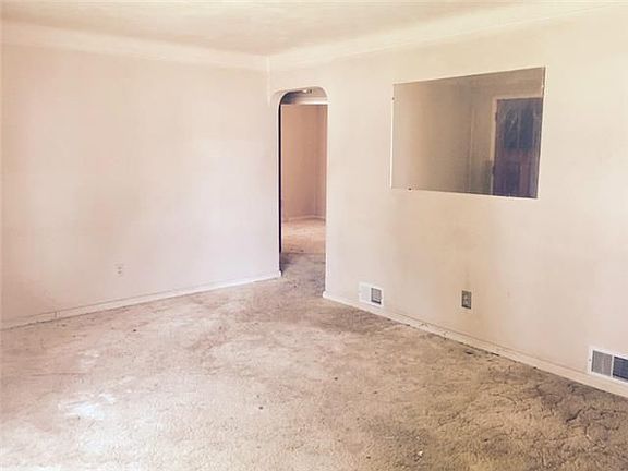3rd image of 3359 Jeannette Ave