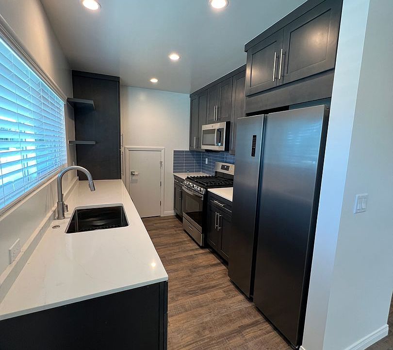 1st image of 3357 Rexford St #0