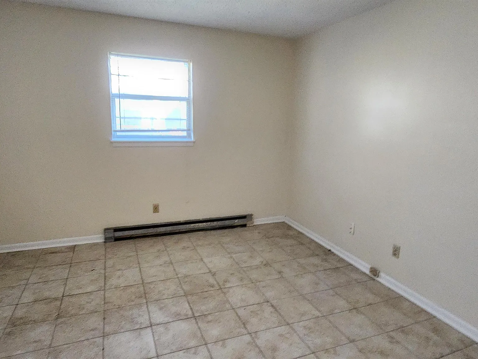 1013 Sloan Street - 1 — Photo 1
