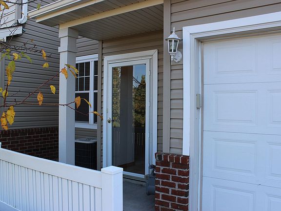 2nd image of 5015 Holly Ln N Unit 3