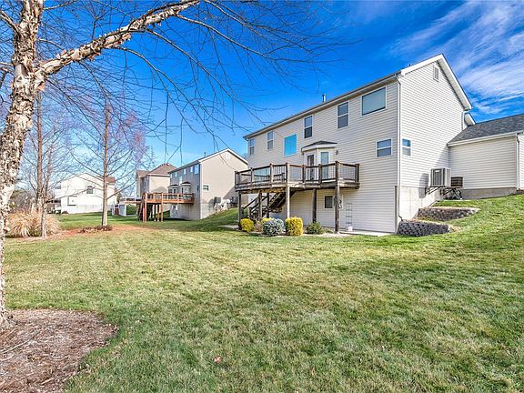 2nd image of 1237 Hermans Orchard Dr