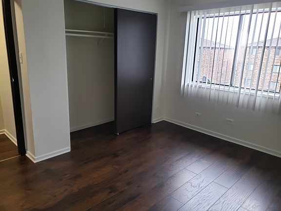 5th image of 9119 Kennedy Ct APT 305