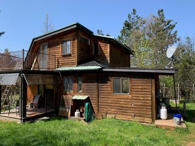 282 Reagor Ln, Cave Junction, OR, 97523