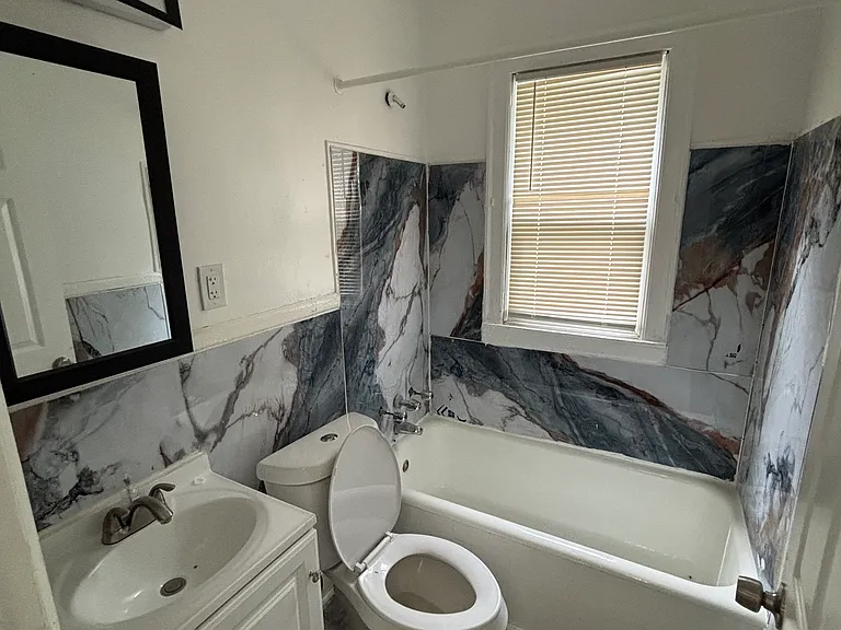 16237 Sorrento St — Photo 8