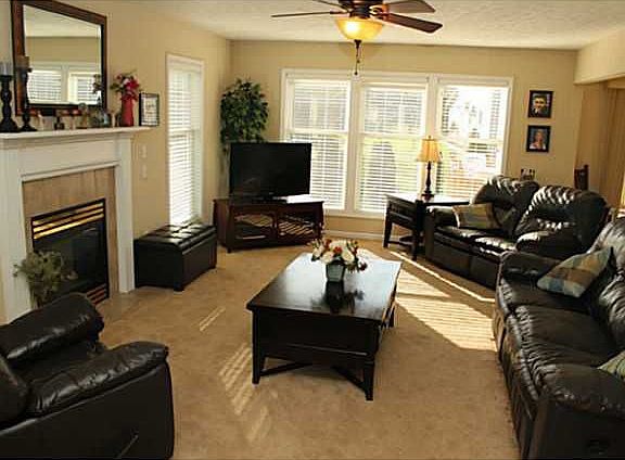5th image of 75 Diana Dr
