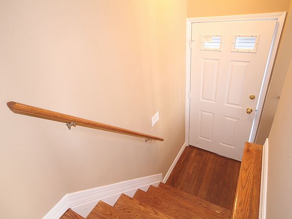 5th image of 975 Goethals Road North