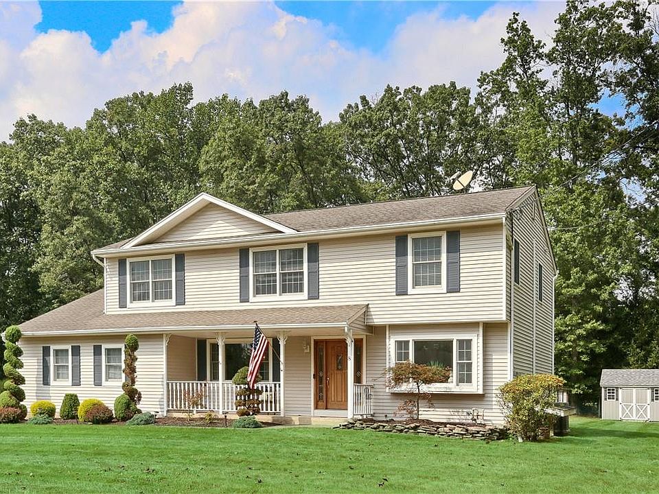 1st image of 8 Daisy Court