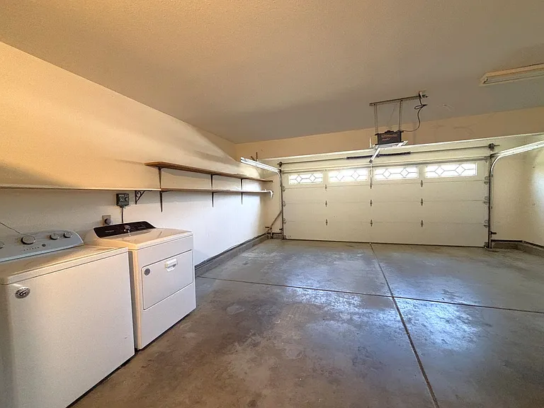 43090 Scofield Ct — Photo 24