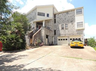 138 Sandy Cv, Houston, TX 77058