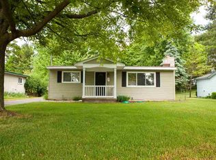 332 Nottingham Dr, Brooklyn, MI 49230
