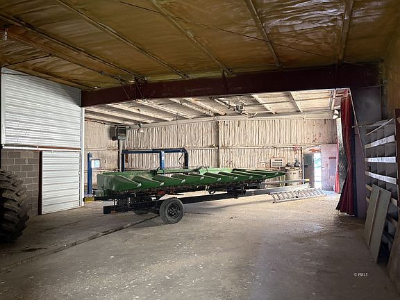 5th image of 3650 Kinsey Rd