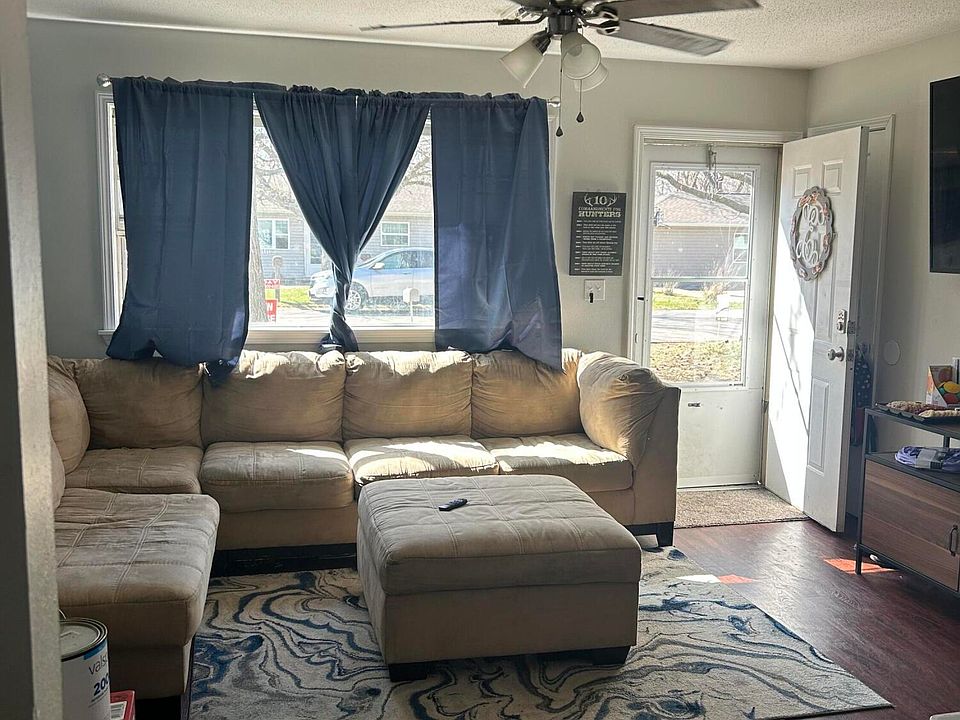 215 Saint James Street, Neosho, MO 64850 Zillow