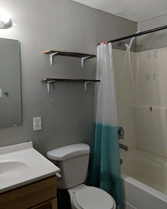 mini_Bathroom_2_08192022