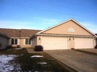 8625 Calhoun Pl, Crown Point, IN 46307