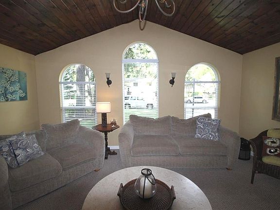 4th image of 411 S Forest Glen Blvd