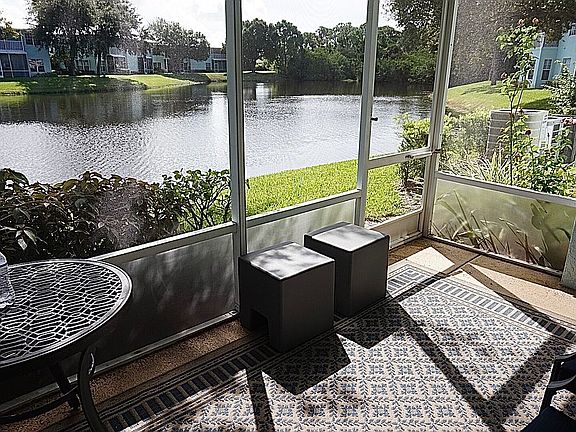 4th image of 1126 SW Swan Lake Cir #1301