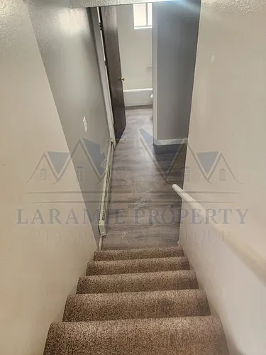 708 Downey St Photo 1