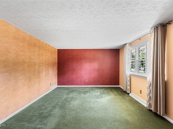 5th image of 245 SW Hammersley Dr
