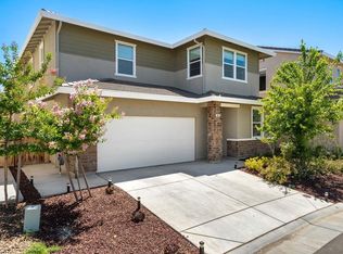 8432 Amber Valley Ln, Elk Grove, CA 95758