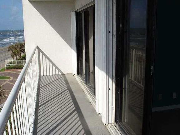 3rd image of 7700 Seawall Blvd APT 404