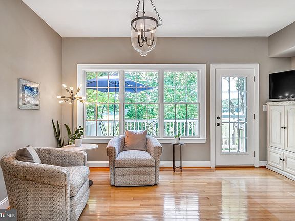 3rd image of 16840 Panorama Dr