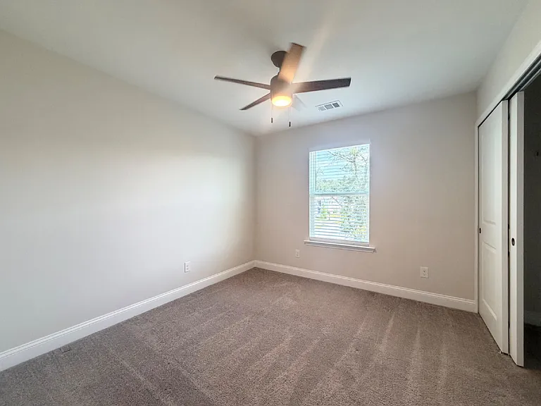 974 Danner Dr — Photo 11