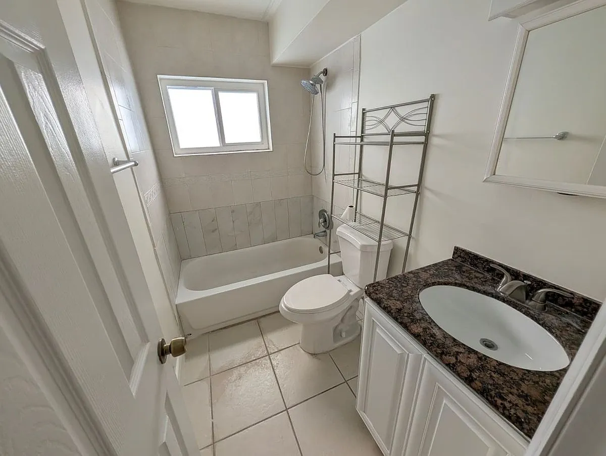 817 Lighthouse Dr — Photo 3