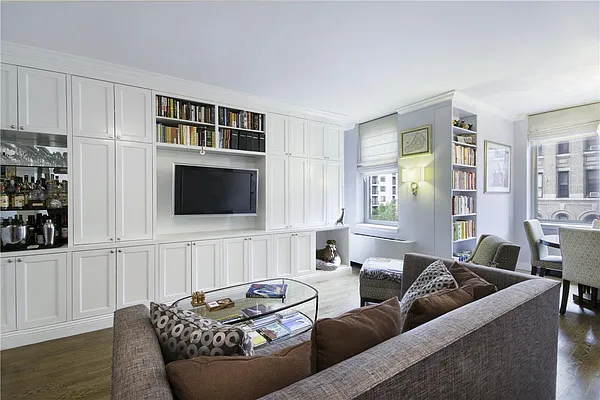 Sold by William Raveis Real Estate | media 7