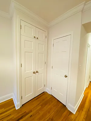 Rented by Metropolis Real Estate of Manhattan | media 25