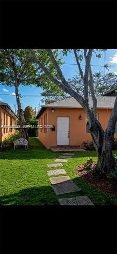 2926 SW 26 St # 2926 , Miami, FL 33133 — Photo 2