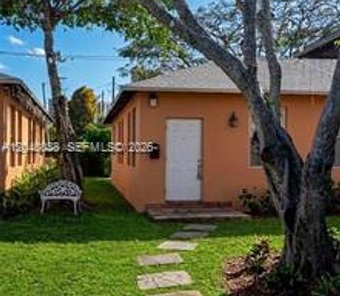 2nd image of 2926 SW 26th St #2926