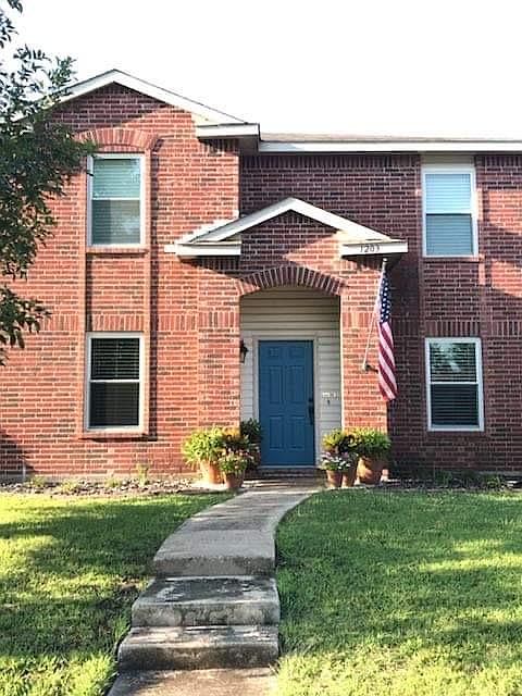 1st image of 1203 Starpoint Ln