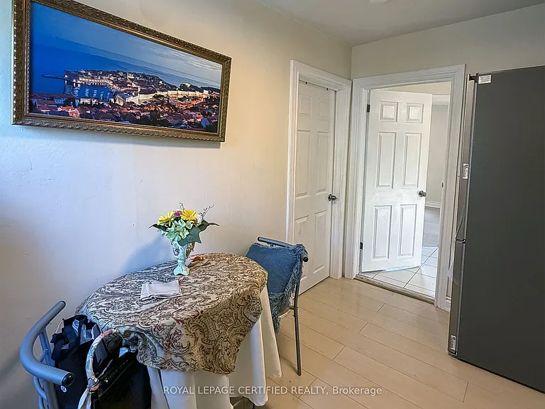 148 Belgravia Ave — Photo 14