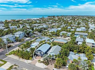 300 62nd St, Holmes Beach, FL 34217