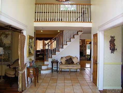 2nd image of 55 McLane Ct