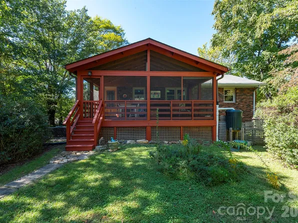 824 N Cherokee Ave, Black Mountain, NC 28711