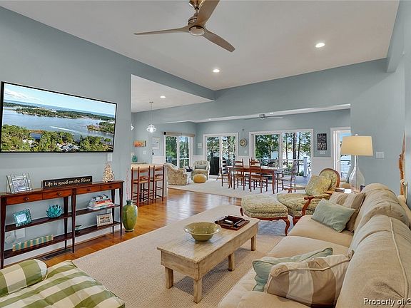 4th image of 342 Brightwaters Dr