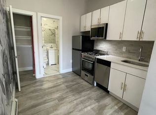 207 Webster Ave #2R, Jersey City, NJ 07307