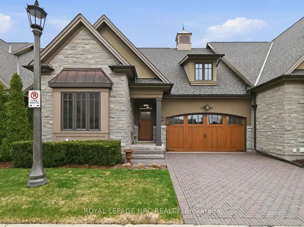 30 Power Gln #14, Saint Catharines, ON L2R 0E3