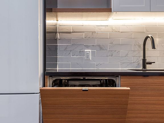 2nd image of 83 Winthrop St #3CA