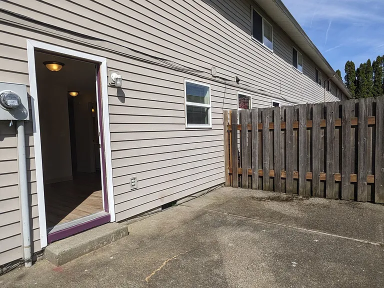 15912 SE 2nd St — Photo 20
