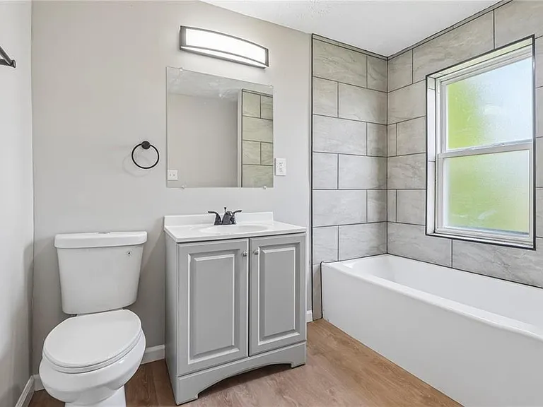 3535 Erin Ave #UP — Photo 9