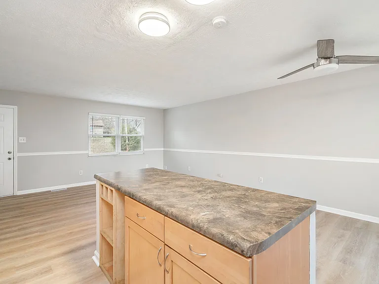 5712 Walden Woods Ct — Photo 12