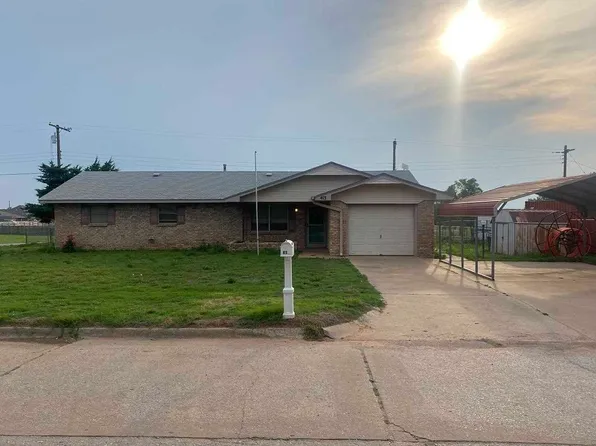 413 N East Dr, Fletcher, OK 73541