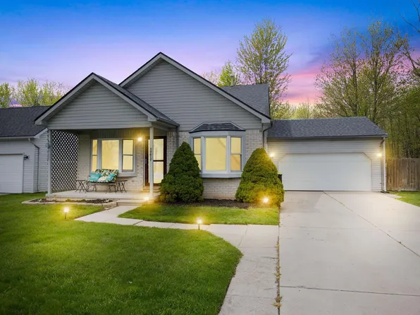 59617 Manning Dr, New Haven, MI 48048