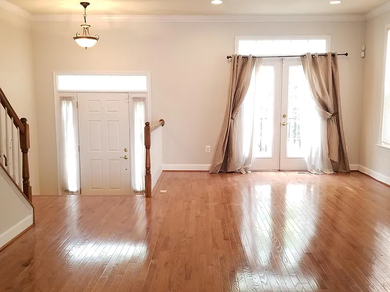 523 Pelican Ave — Photo 9