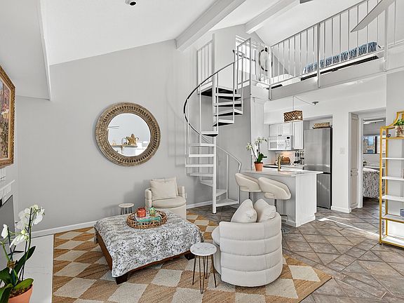 3rd image of 103 Island Dr. #3
