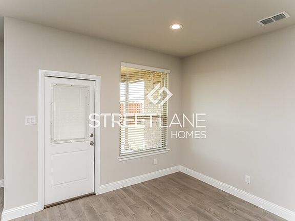 3rd image of 2609 Pambrooke Ln
