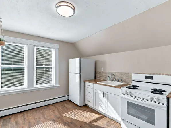 231 Maple St #3, New Britain, CT 06051